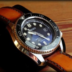 Seiko Marine Master sur bracelet montre cuir patiné